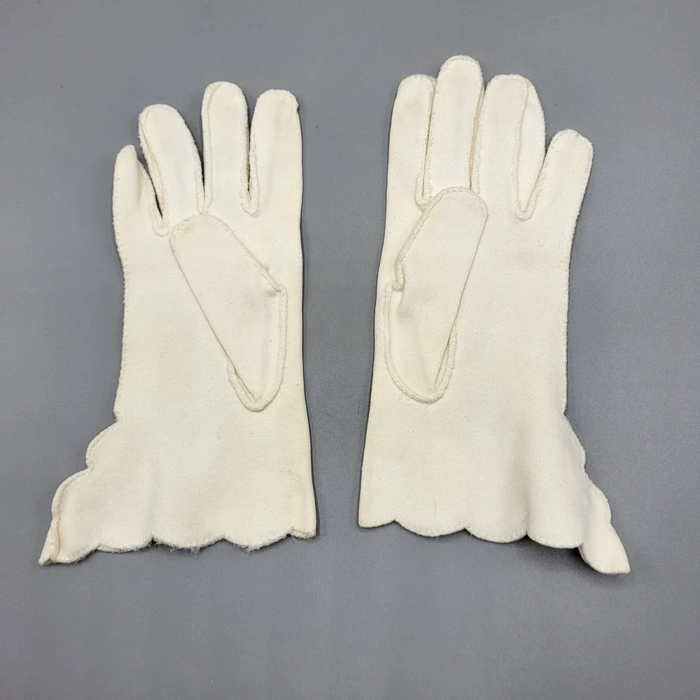 Hansen Vintage Formal Gloves Womens Scalloped Edge Mid-Century Cream 3 Sets